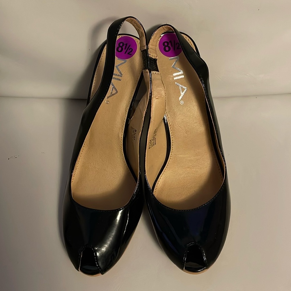 BN, Open toe, sling back heels